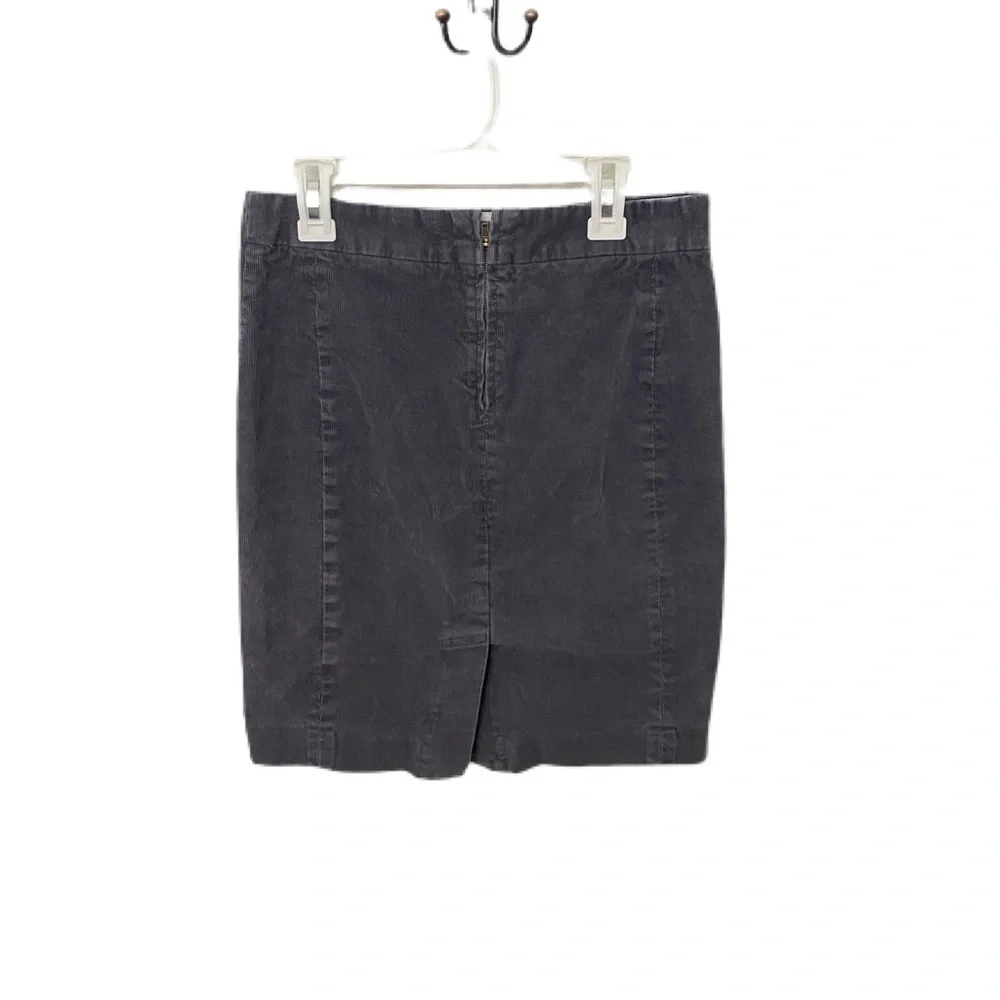 J. Crew grey cord mini skirt front zip and slit in back bottom of skirt size 2P - Picture 5 of 5